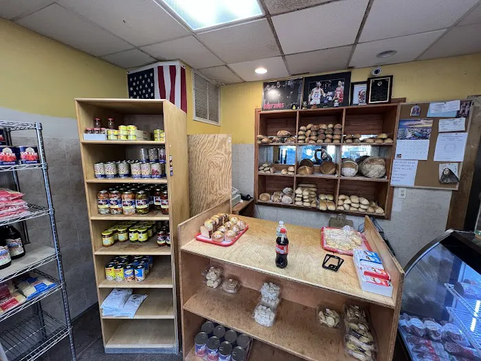 Leo's Bakery & Deli Picture 1