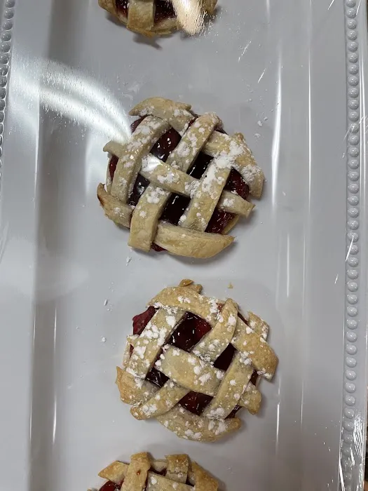 Bun Appetit Bakery & Cafe Picture 9