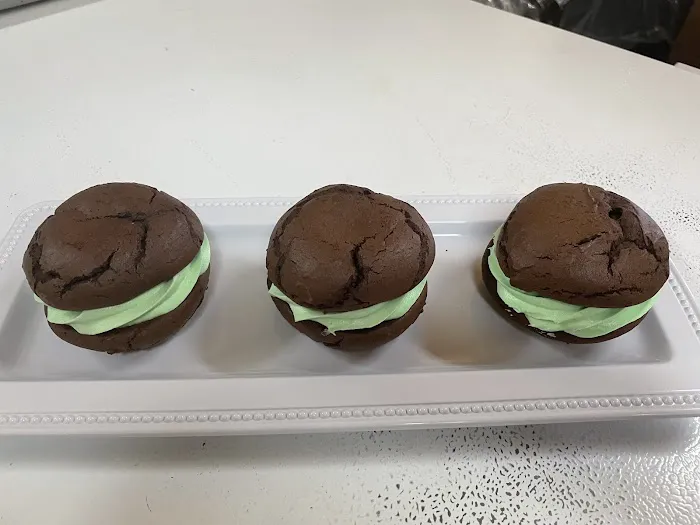 Bun Appetit Bakery & Cafe Picture 4