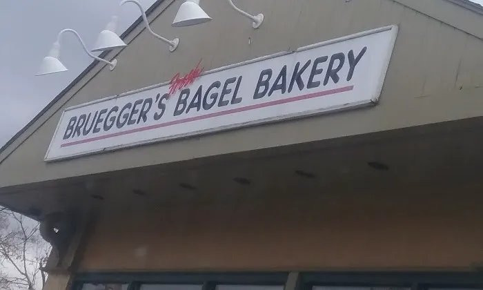 Bruegger's Bagels Picture 4