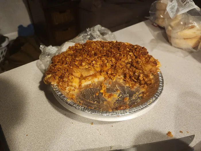 Puzzle Mountain Bakery Pie Stand Picture 9