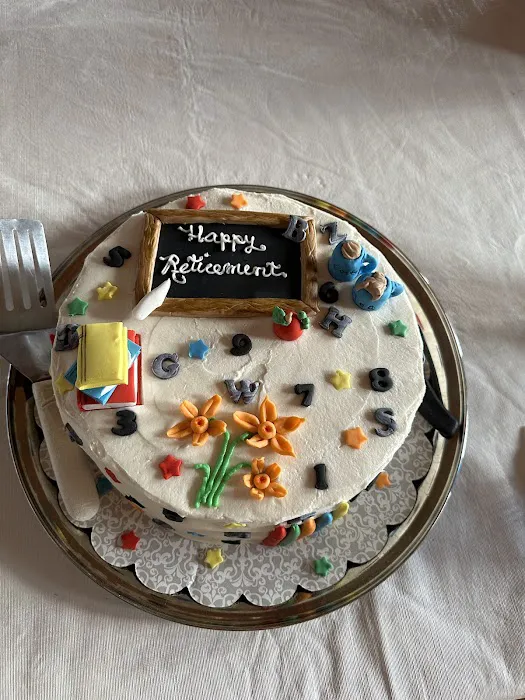 All About the Cake Picture 6