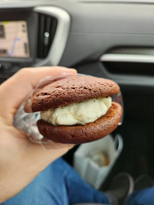 Cape Whoopies, Maine's Gourmet Whoopie Pie Picture 1