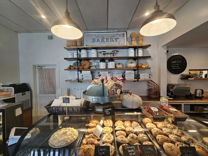 European Bakery and Tea Room Picture 4