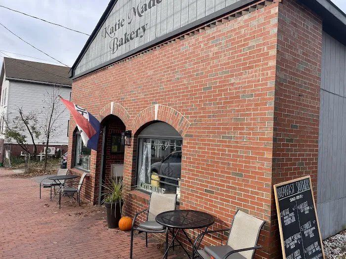 Katie Made Bakery Picture 1