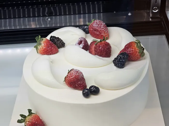 Yuri's Desserts Picture 7
