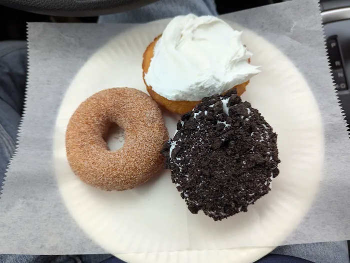 The Washboard Donut Shoppe Picture 9