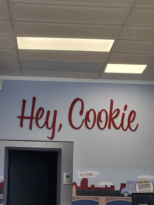 The Cookie Monstah Beverly Picture 2