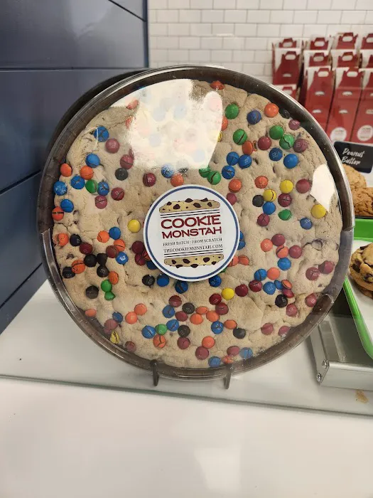 The Cookie Monstah Beverly Picture 4