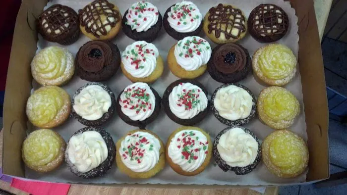 Ziggy's & Sons Donuts Picture 10