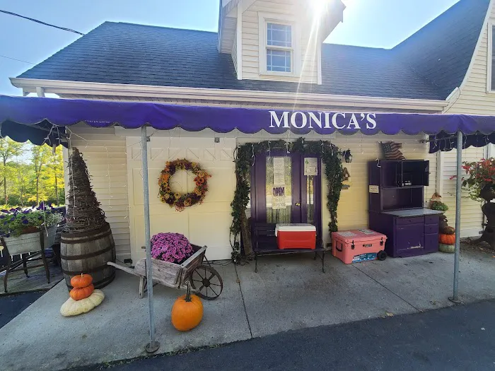 Monica's Pies LLC Picture 4