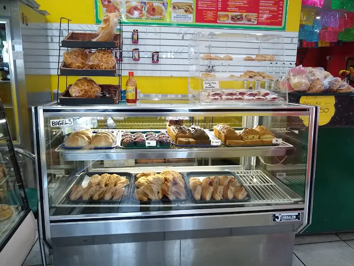 Un Nuevo Renacer Bakery Picture 7