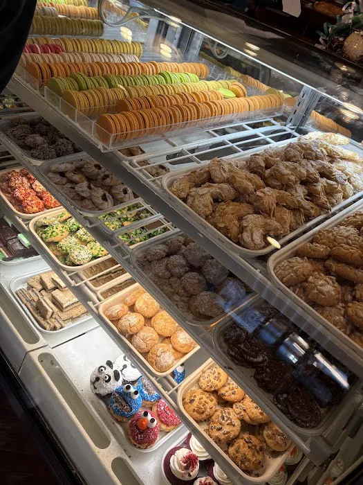 Bovella's Pastry Shoppe Picture 2