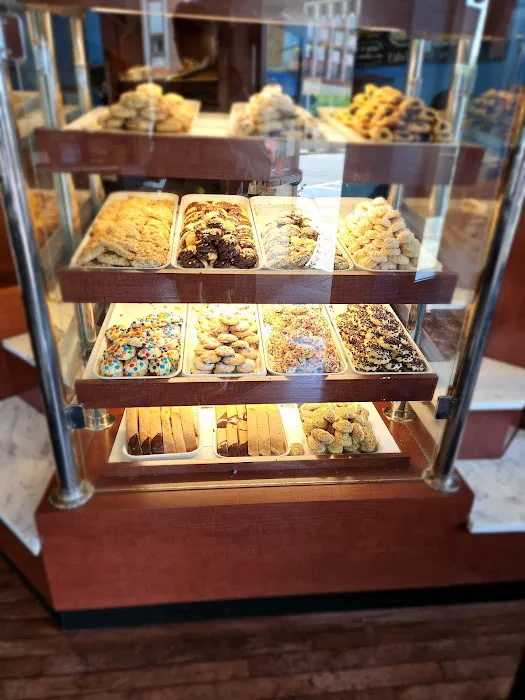 Bovella's Pastry Shoppe Picture 7