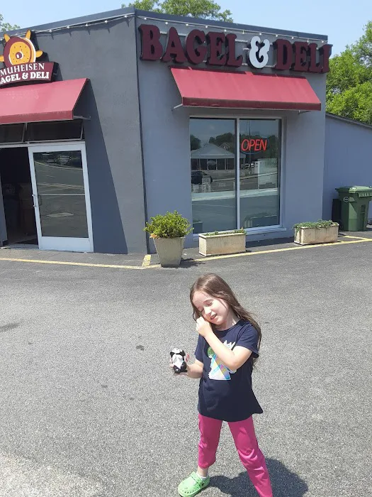 Muheisen's Bagel & Deli Picture 5
