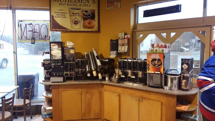Muheisen's Bagel & Deli Picture 4