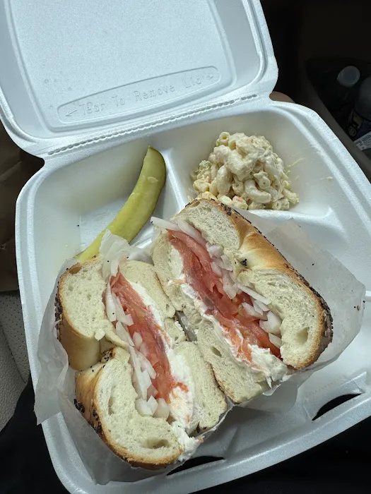 Muheisen's Bagel & Deli Picture 1