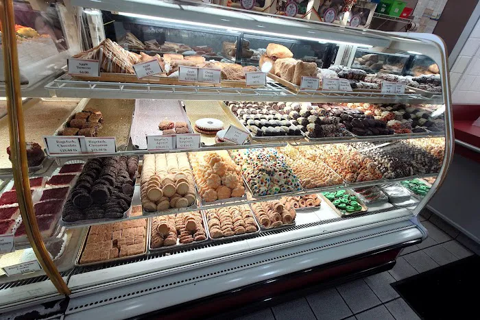 La Bon Bake Shoppes Picture 1