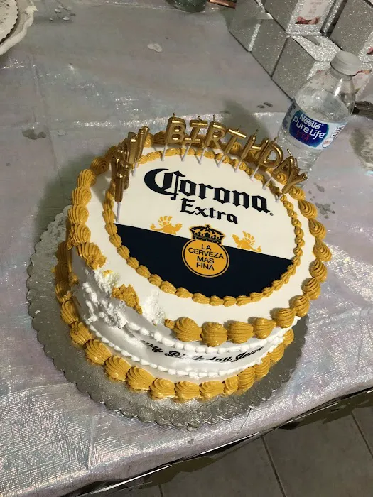 Mommy's Dominican Cakes Picture 8