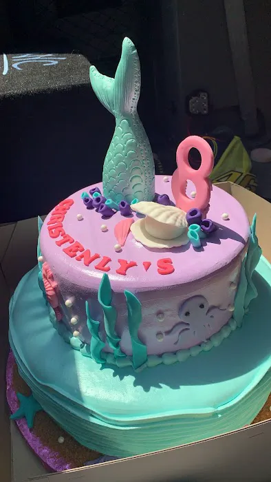 Mommy's Dominican Cakes Picture 9
