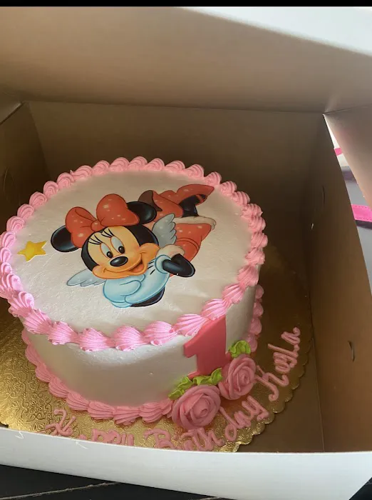 Mommy's Dominican Cakes Picture 6