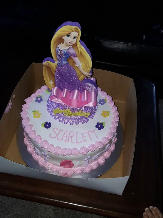 Mommy's Dominican Cakes Picture 4