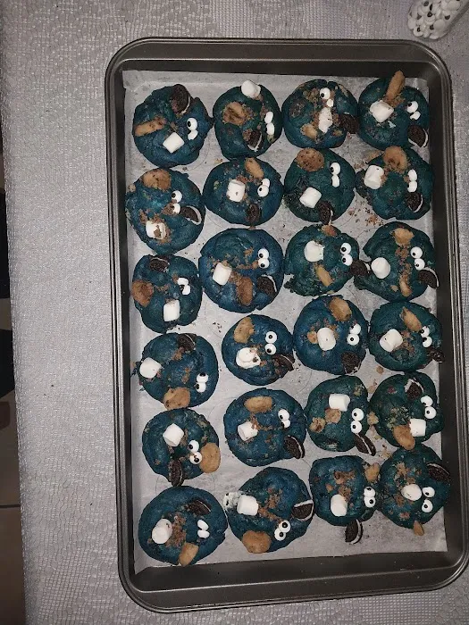 MommaSpazzSweetTreats and catering Picture 2