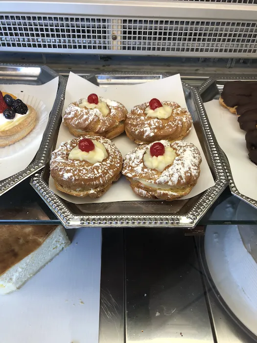 Nora's Cafe & Bakery Picture 6