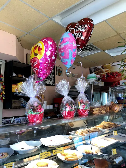 Nora's Cafe & Bakery Picture 4