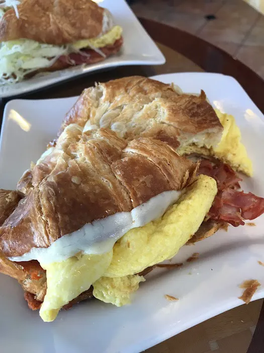 Oasis Pastry Shop Picture 9