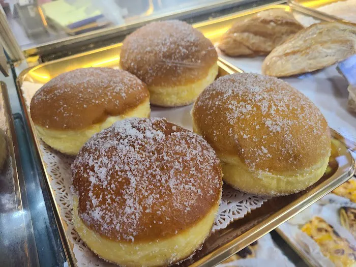 Dulce's Bakery Picture 10
