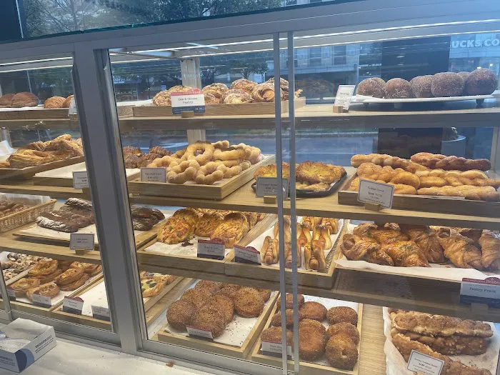 Paris Baguette Picture 9