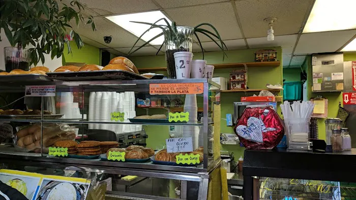 La Sultana Bakery Picture 6