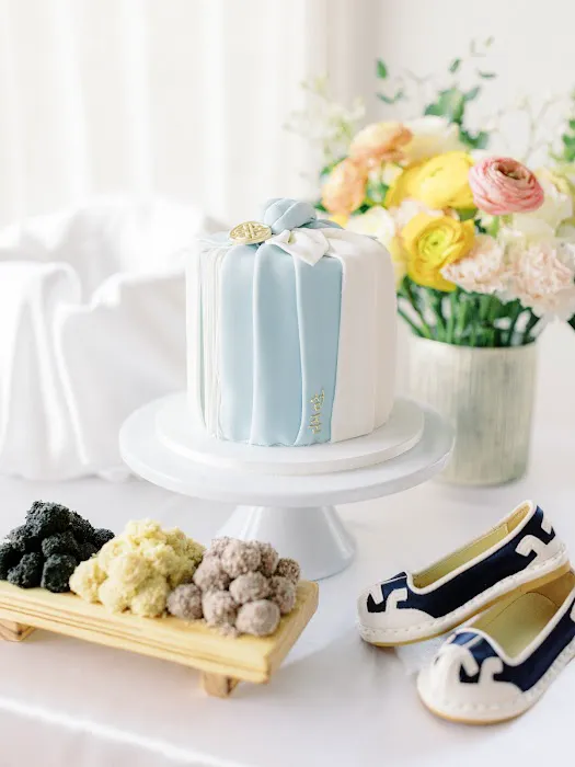 Ivory Baking co. Picture 6