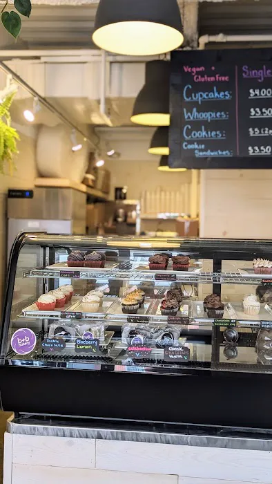 b+b bakery Picture 3