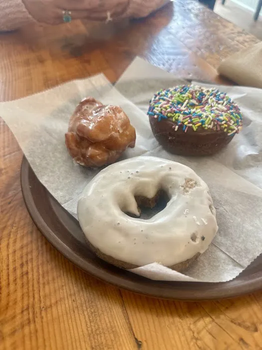 Frosty's Donuts Picture 7