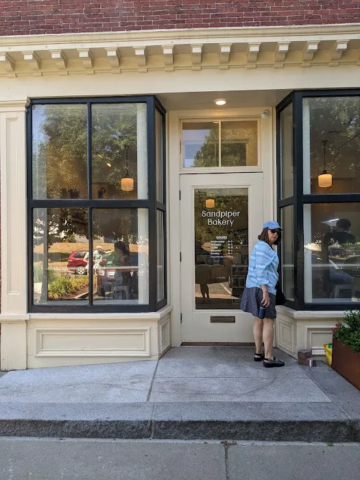Sandpiper Bakery Picture 6