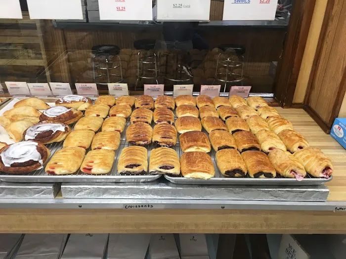 Fleck's Bakery Picture 1