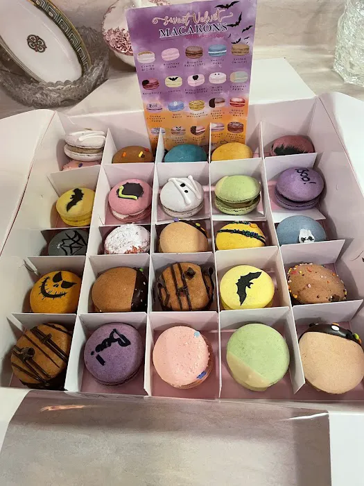 Sweet Velvet Macarons Picture 1