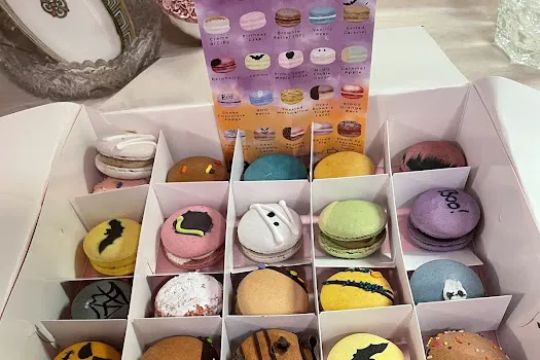 Sweet Velvet Macarons