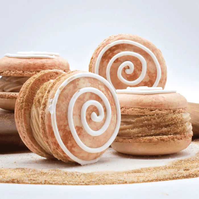 Sweet Velvet Macarons Picture 10