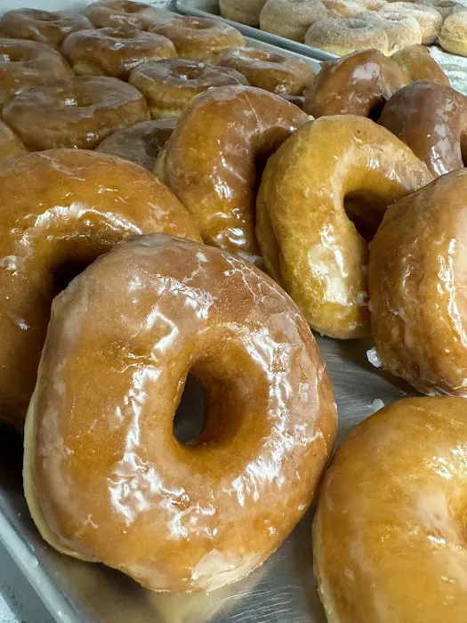 W Donuts Akron Picture 6