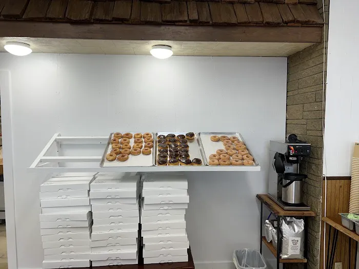 W Donuts Akron Picture 1