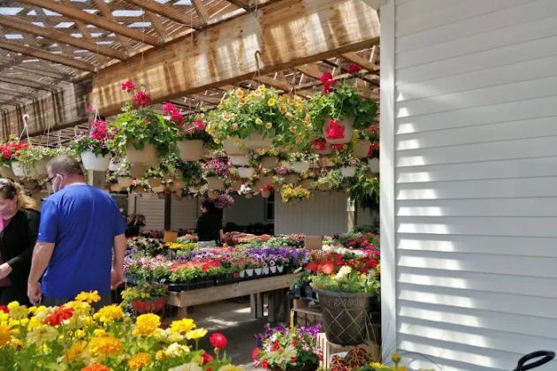 Weaver's Market & Bakery
