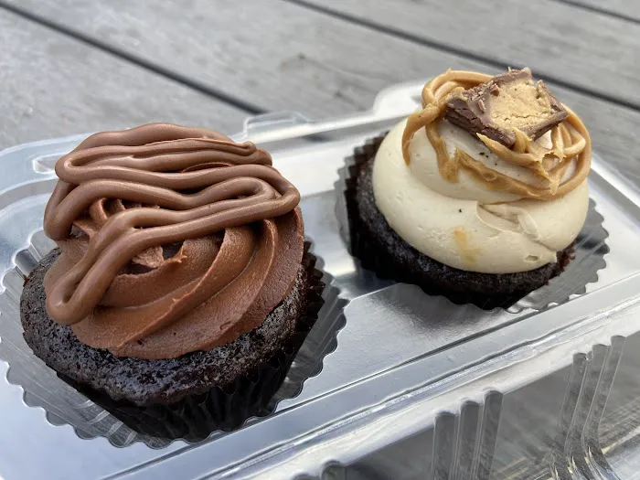 Creation Cakes & Desserts Picture 8