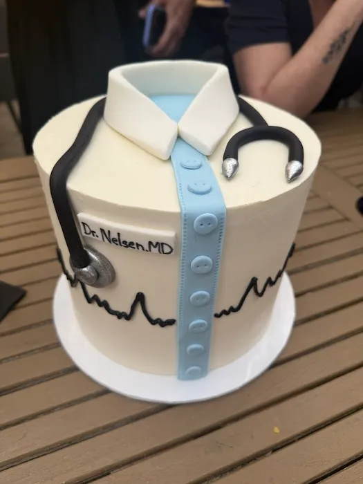 Creation Cakes & Desserts Picture 7