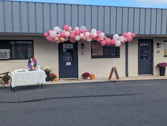 Sweet Cordelia’s Cake & Bake Shoppe Picture 10