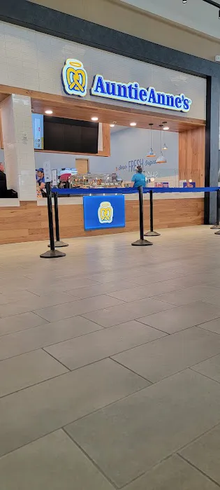 Auntie Anne's Picture 2
