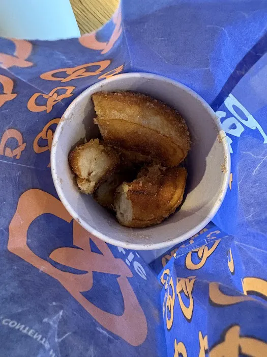 Auntie Anne's Picture 7