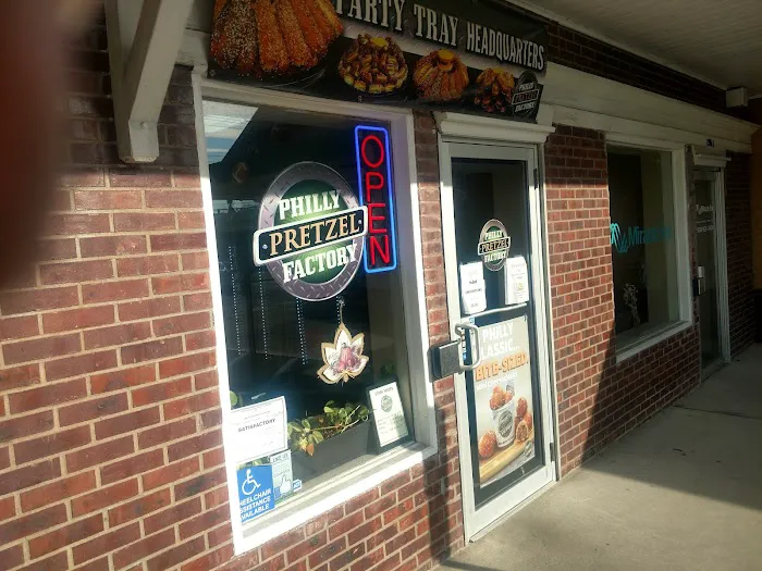 Philly Pretzel Factory Picture 3